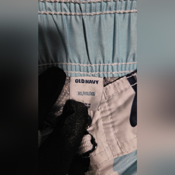 Old Navy Navy and Light Blue Floral Board Shorts - Picture 4 of 4